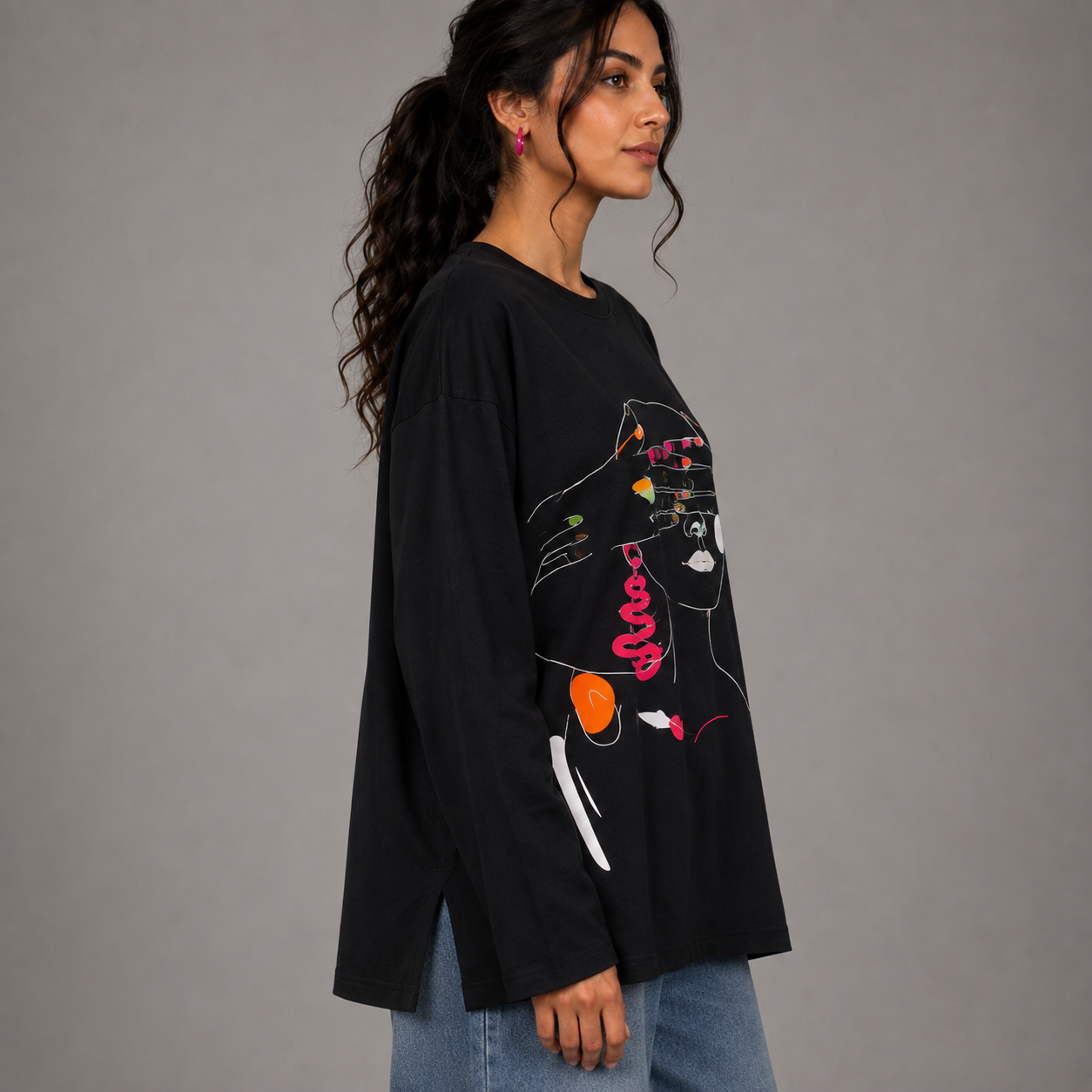 Hidden Muse Women's Relaxed Fit Long Sleeve T-Shirt